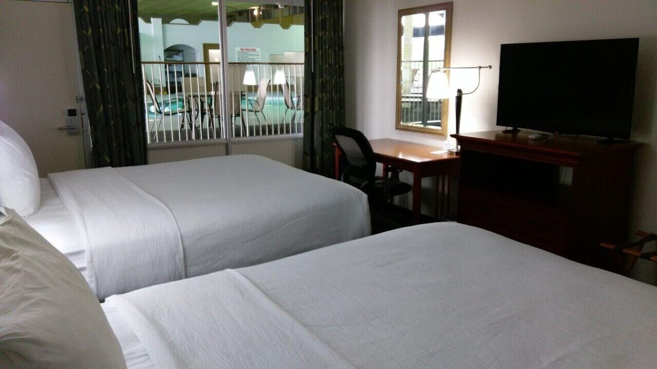 C3 Hotel And Convention Center Hastings Ngoại thất bức ảnh